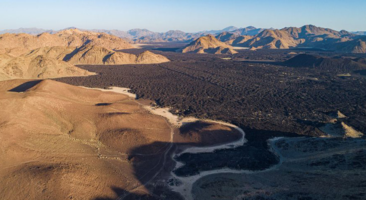 Enjoy an expedition trip to a volcanic area for one day