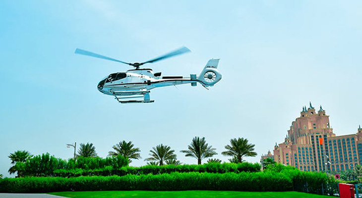  Shared Helicopter Tour Over Abu Dhabi Landscapes