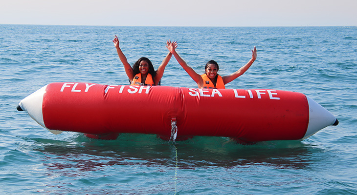 Per Groups up to 4: Fly Fish Boat Ride Adventure in Dubai 