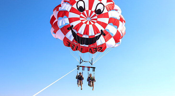 1-Hour Parasailing Adventure at Dubai Marina and JBR
