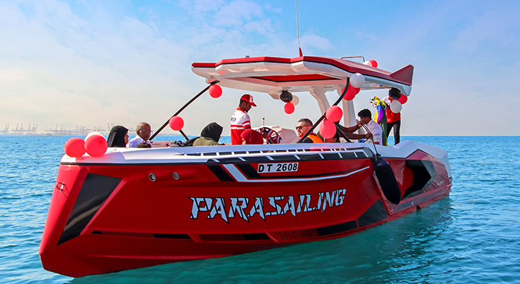 Per Groups up to 12 Person: Private Ride on a Speedboat in Dubai Marina