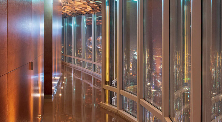 Explore Dubai from Levels 124 and 125 of Burj Khalifa 