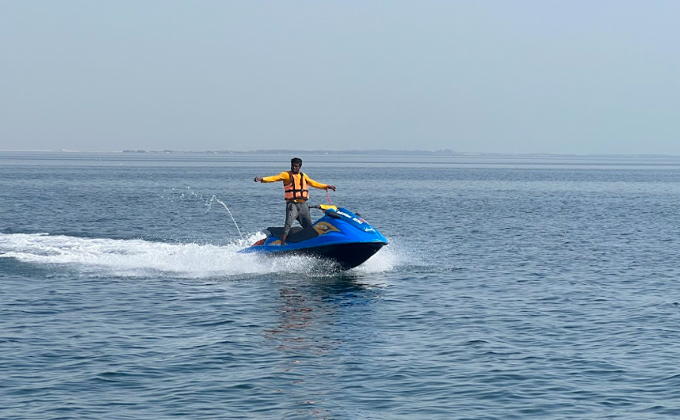 Enjoy Jet Skiing in Amwaj Beach Club 