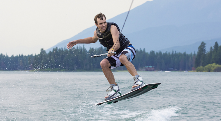 Dubai: 30-Minute Ride of Wakeboarding