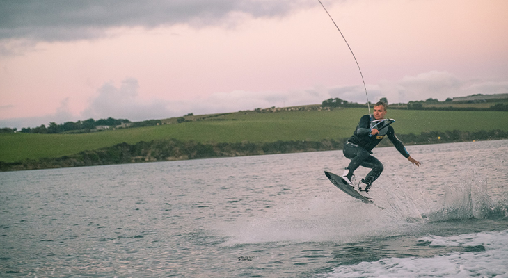 Dubai: 30-Minute Ride of Wakeboarding