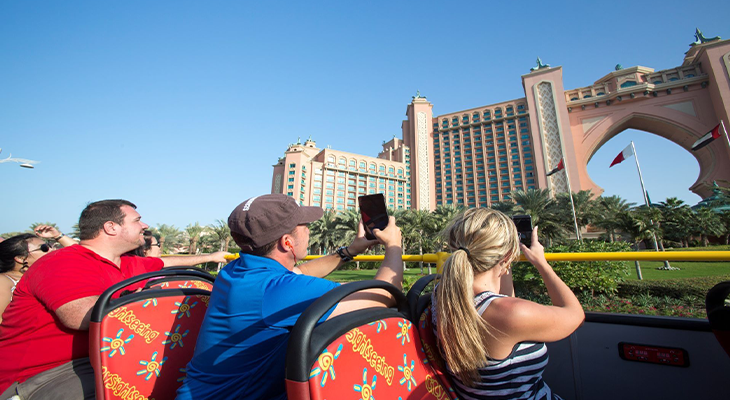 Hop On Hop Off Bus & Dhow Cruise Tour around Dubai 