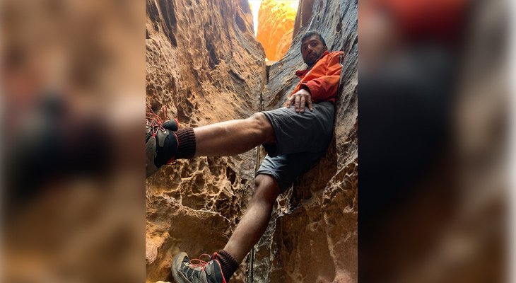 Hiking in the Twisted Maze in Al-Aula