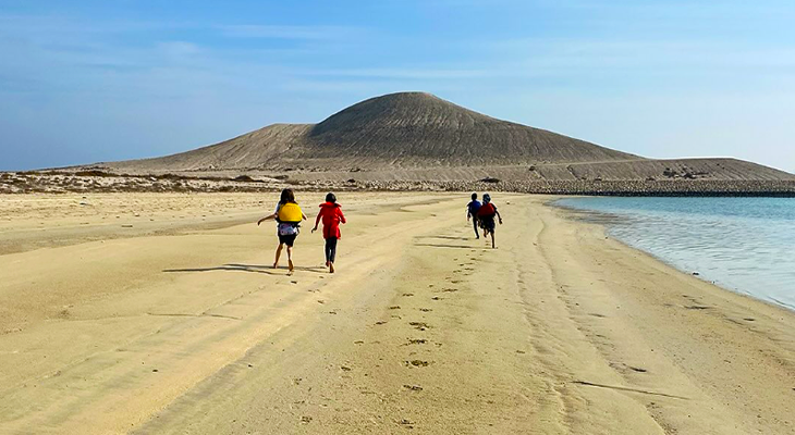 3 or 4 hours Fishing Trip on Baby Yacht from Saada Beach