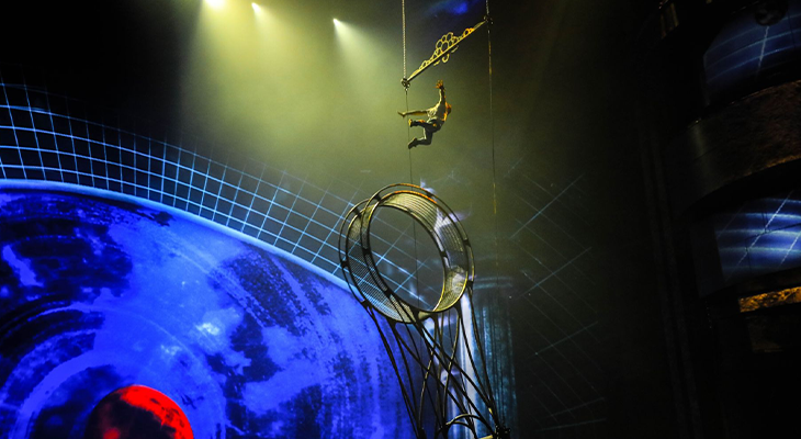 Dubai: Silver Ticket to La Perle by Dragon