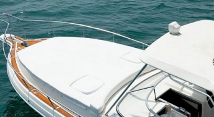 6-Hour Private Trip to Qaruh Island aboard Pisces Mini Yacht