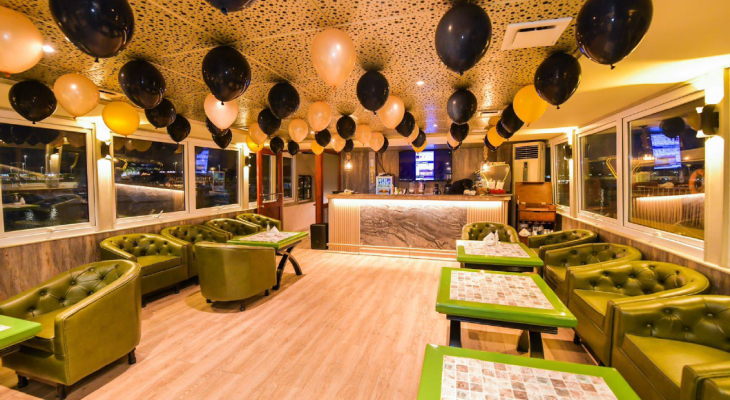 Cruise with an International Buffet at Royal Yacht Restaurant 