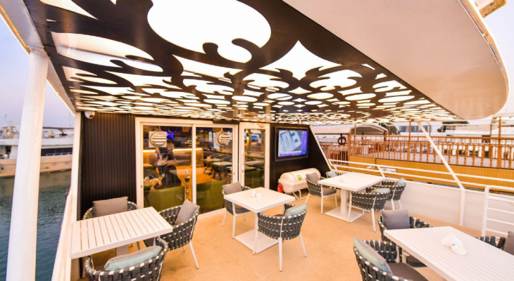 Cruise with an International Buffet at Royal Yacht Restaurant 