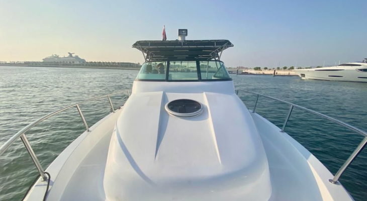 A Luxury Cruise Trip on a 31-Ft. Yacht in Dubai