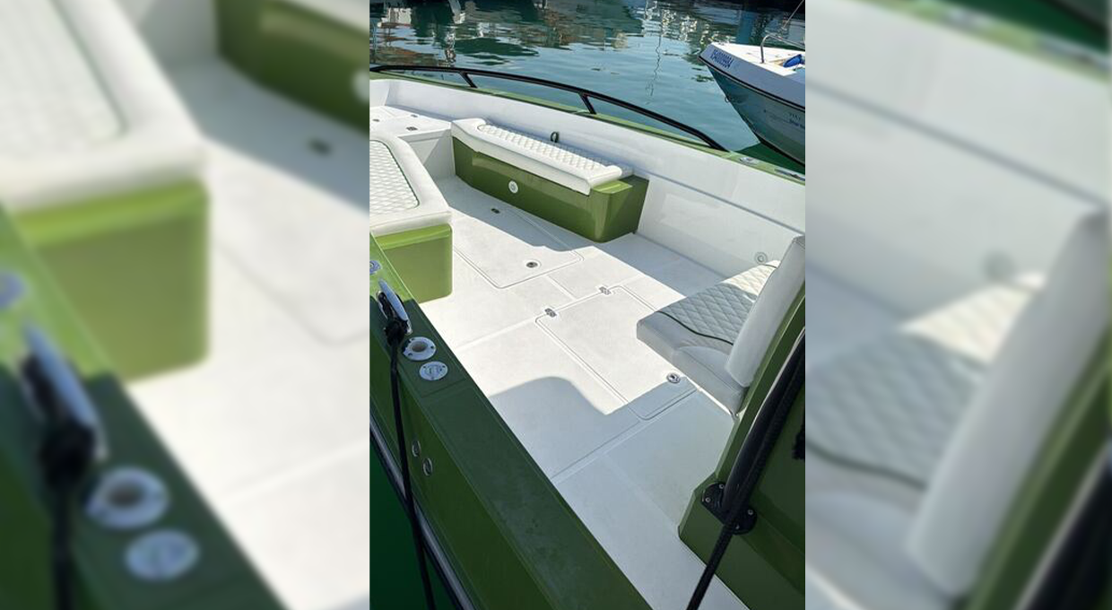 Boat rental in Al Jubail 