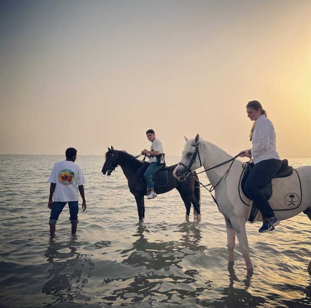 One Hour Horse Riding and Swimming Tour at Ashour Beach for Professionals