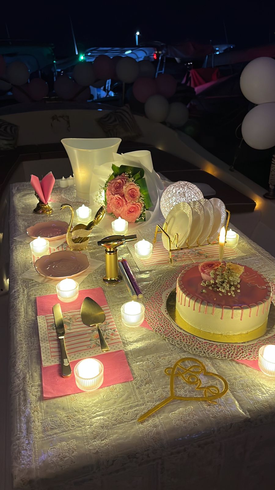 1-Hour Boat Tour with Celebration in Jeddah 